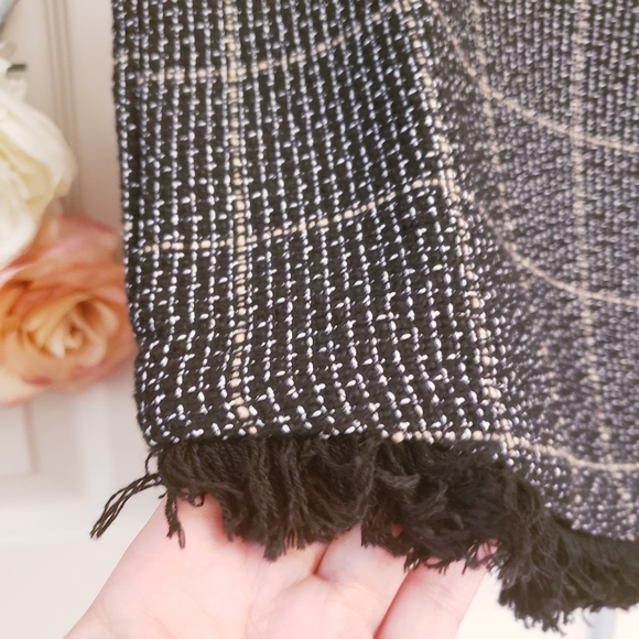 New BISHOP & YOUNG Tweed Fringe Crop Top - Picture 6 of 9